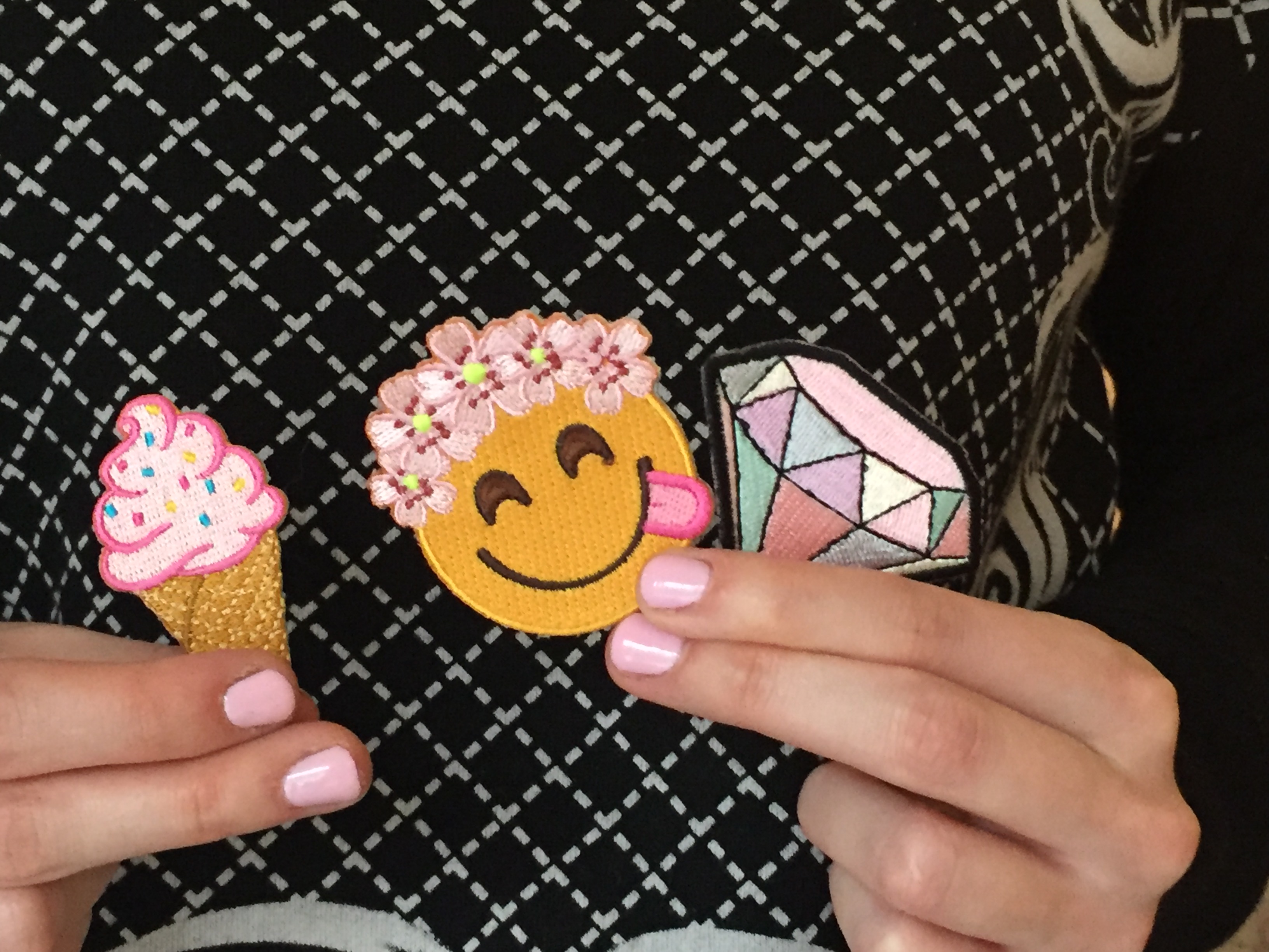 DIY Patch Covered Purses! Keeping My #Patchgame Strong! - Brite