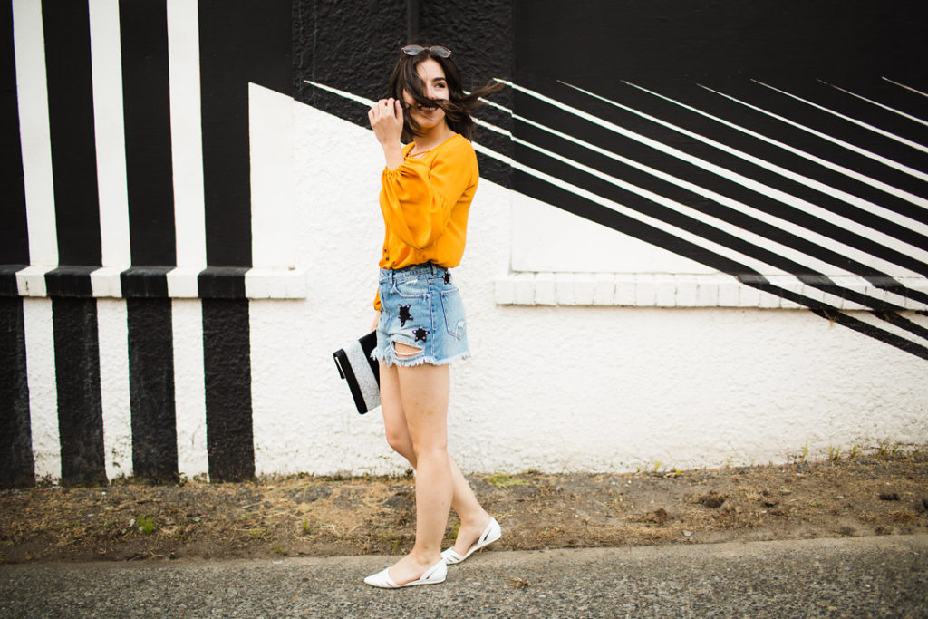 Distressed denim star embroidered shorts fashion blogger